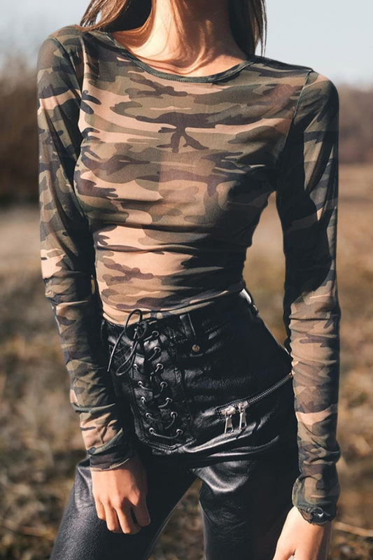 Camo Print Scoop Neck Crop Tee